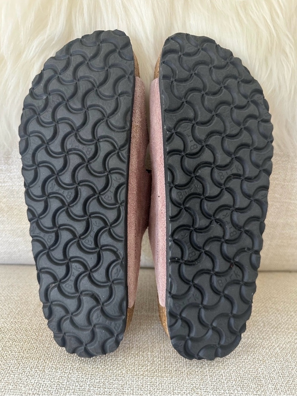 Never worn Pink Suede Arizona Birkenstocks Size 8 - Picture 2 of 4